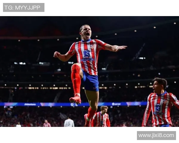 欧联杯巴黎圣日耳曼大胜多特蒙德争议判罚引发全场热议