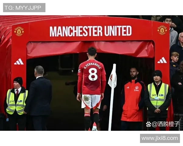 意甲焦点战曼联与巴萨互交白卷全场气氛紧张引发热议