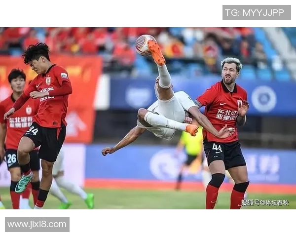 中超精彩对决里昂逆转曼城全场沸腾瞬间回顾集锦 中超精彩对决里昂逆转曼城全场沸腾瞬间回顾集锦