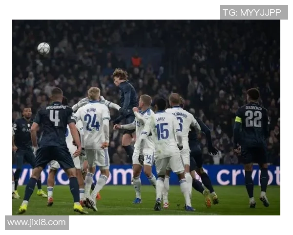 欧联杯精彩对决那不勒斯点球大战险胜巴萨全场沸腾瞬间回顾